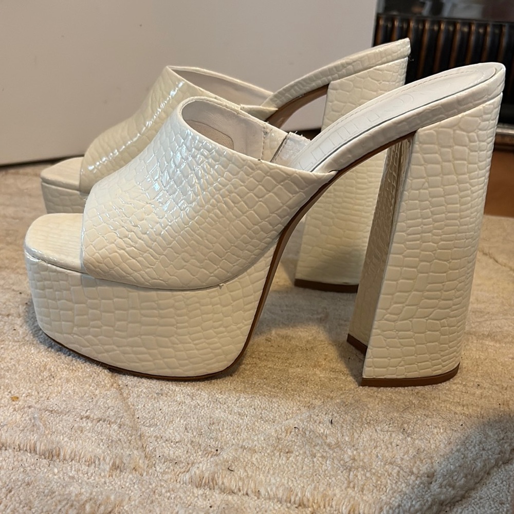 Schutz White Platforms